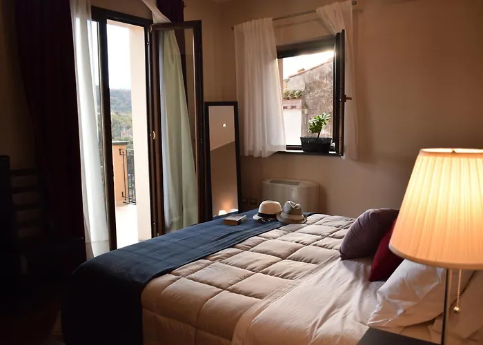 Cento Tari\' Guest House