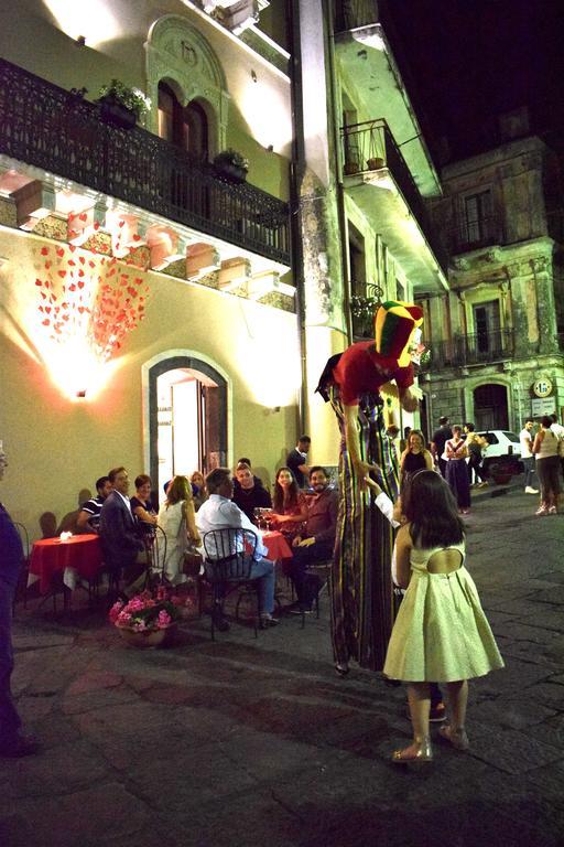 Cento Tari' Castiglione De Sicilia